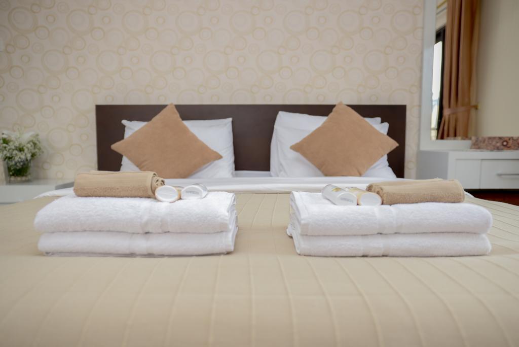 The Cupcake Suites Jakarta Exterior foto